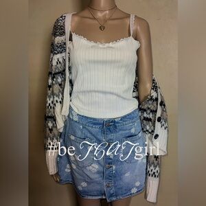 White and grey knit cardigan
